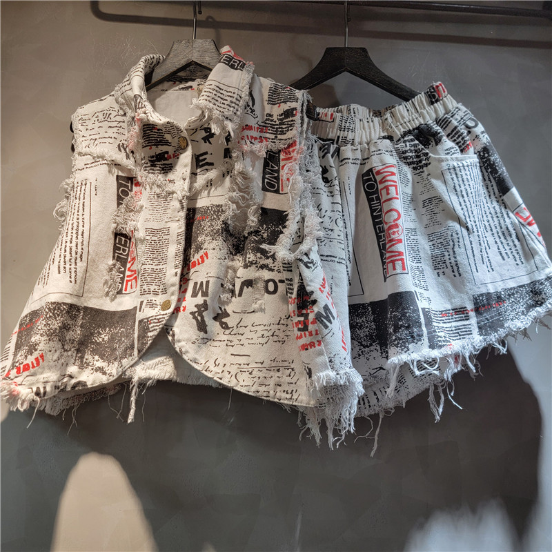 Chic Women Newspapers Letters  – Shorts Denim Frayed recenzja i cena